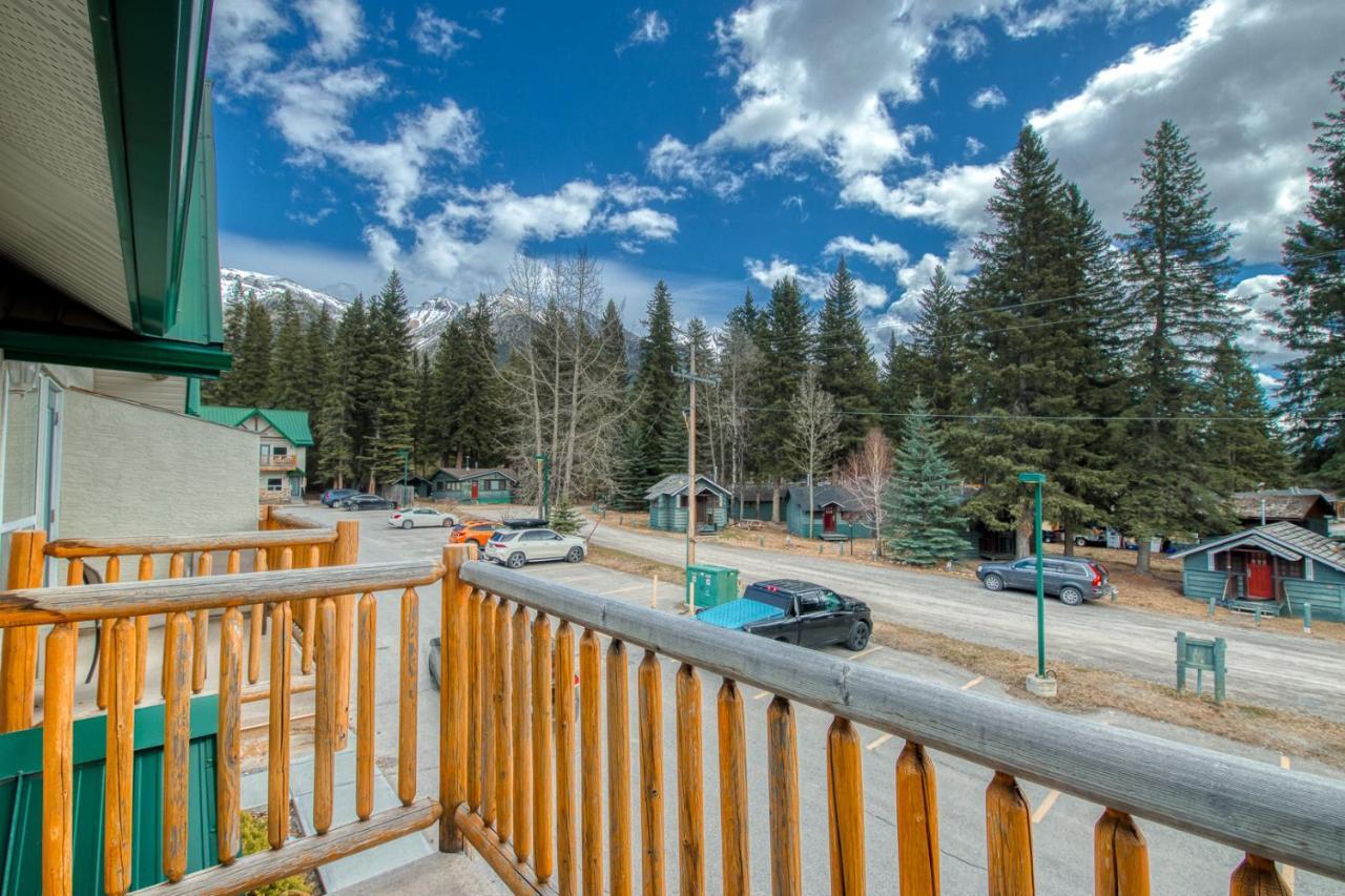 Beautiful Newly Reno 2Bdm 2 Bth Sleep Up To 6 Adults & Kids Mountain View Townhouse Suite Canmore Eksteriør billede