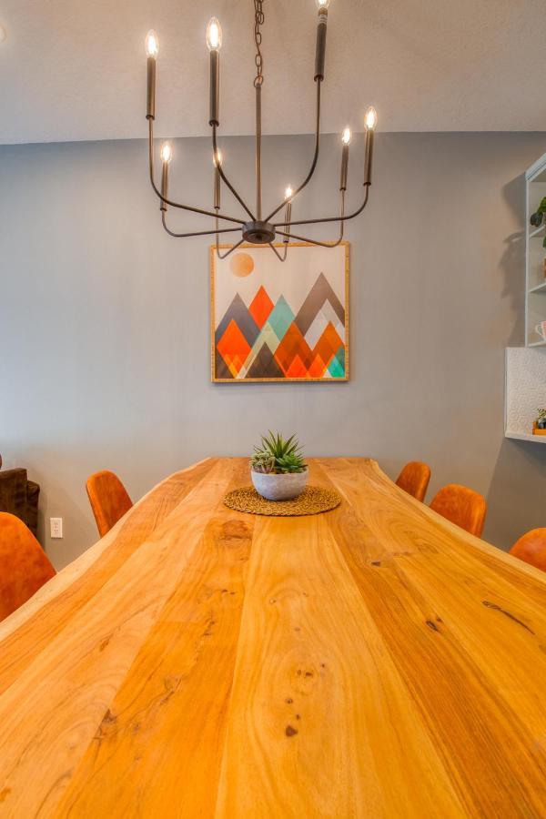 Beautiful Newly Reno 2Bdm 2 Bth Sleep Up To 6 Adults & Kids Mountain View Townhouse Suite Canmore Eksteriør billede