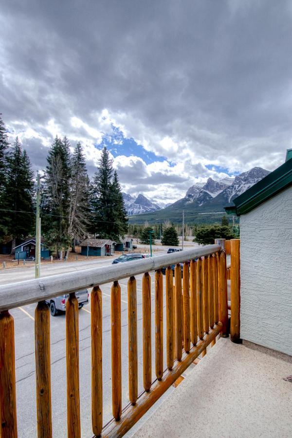 Beautiful Newly Reno 2Bdm 2 Bth Sleep Up To 6 Adults & Kids Mountain View Townhouse Suite Canmore Eksteriør billede